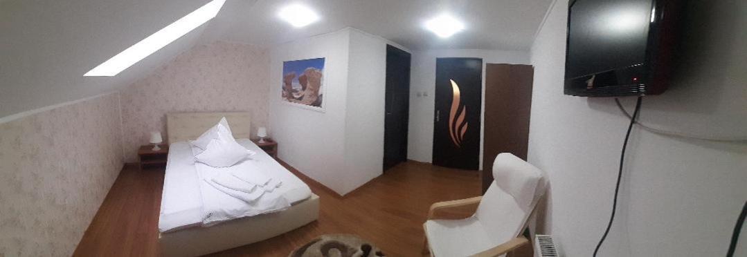 Hotel Casa Katalina 2 Buşteni Zewnętrze zdjęcie